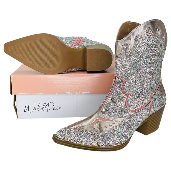 Wild Pair Lourdez Rhinestone Western Style Womens AnkleBoots Size 8.5M - Picture 14 of 14